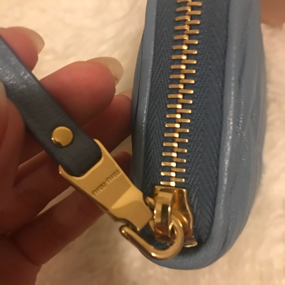 Miu Miu Wallet Matlasse in Astrale - Picture 6 of 8